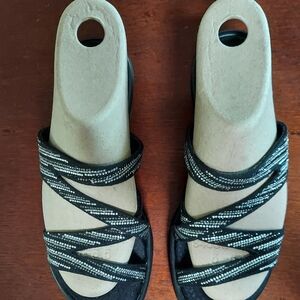 Skechers Rumble On Metallic Wedge Sandals